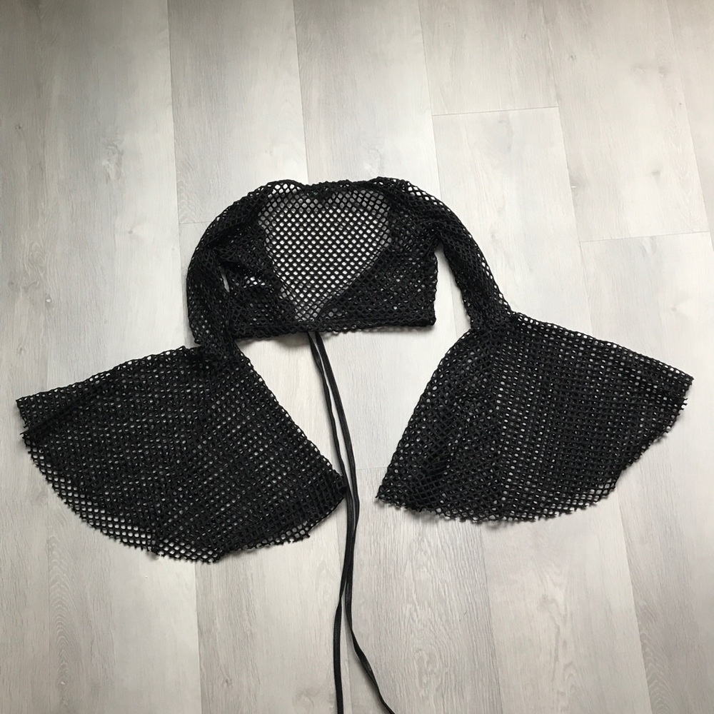 CUBEXX CROP TOP BLACK MESH BELL LONG SLEEVES WOMENS XS